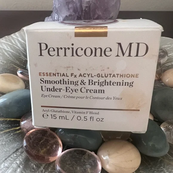 Perricone MD Essential Smoothing & Brightening Under-Eye Cream